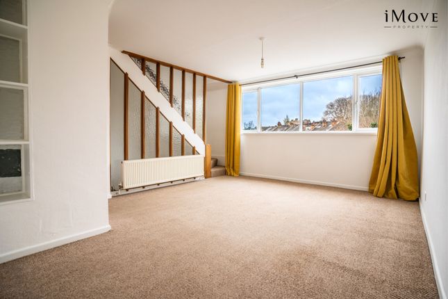 Town house to rent in Dunoon Road, London