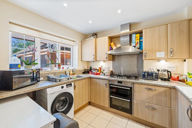 103, Sycamore Drive, Burgess Hill photo 4