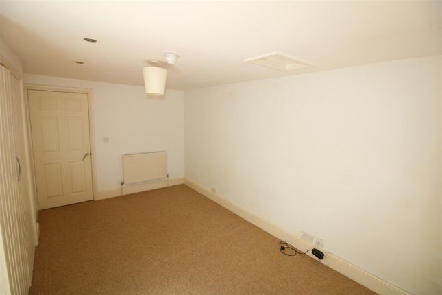 Flat 3, 118, High Street, Ilfracombe photo 4