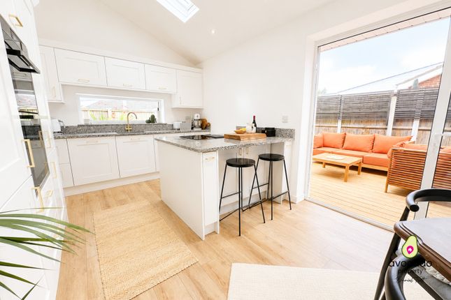3 Meadow Rise, Hemsby, Norfolk photo 2