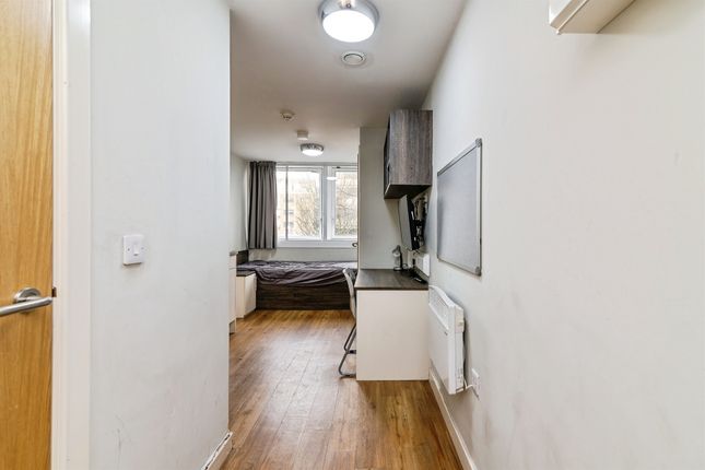 Flat 113, Maid Marian House, 56, Hounds Gate, Nottingham photo 2