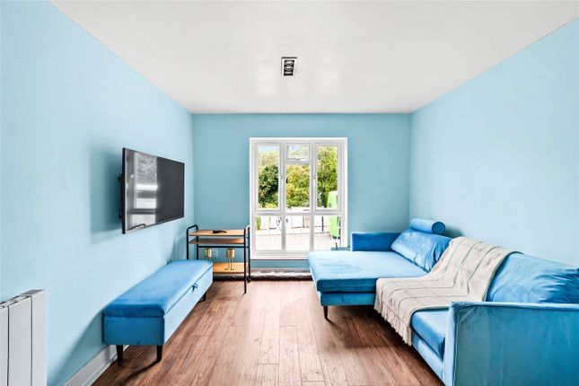 Flat for sale in Hunter House, Junction Road, London