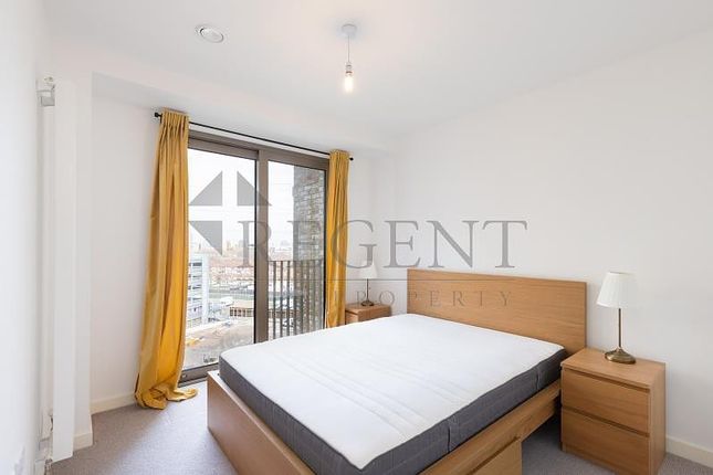 12, Flat 505, Western Gateway, London photo 4