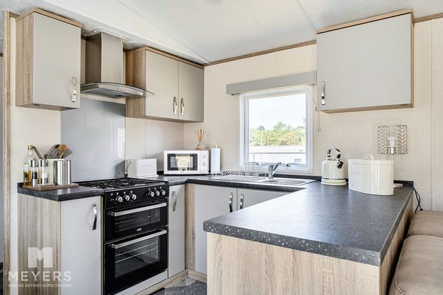 Flat NV34, NV34, Durdle Door Holiday Park, Wareham photo 2