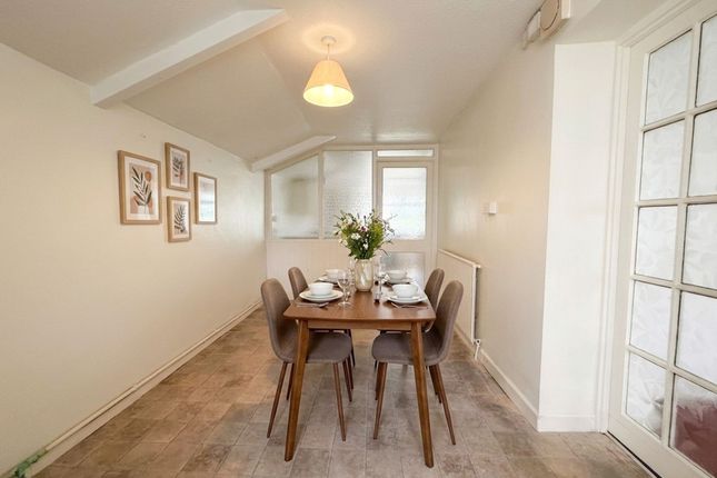 16 South Terrace, Camborne photo 4