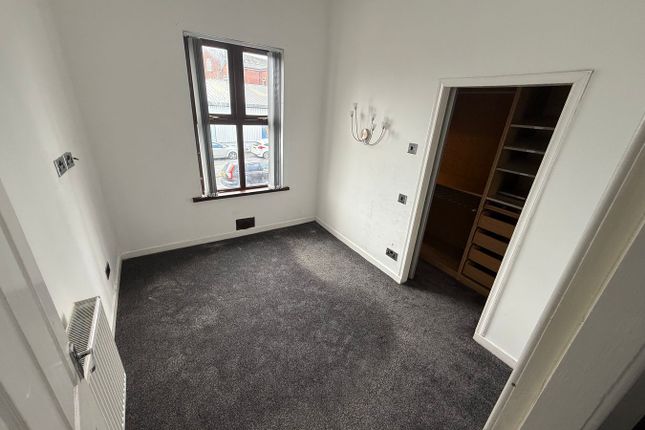 398, Hulton Lane, Bolton photo 5
