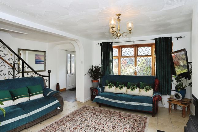 15, Caerleon Court, Caerphilly photo 3