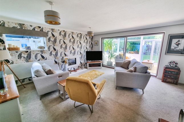 Meadow View,, Shawfield Lane, Guildford photo 2