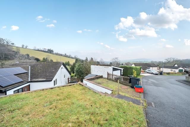 7, Begwyns Bluff, Hereford photo 2
