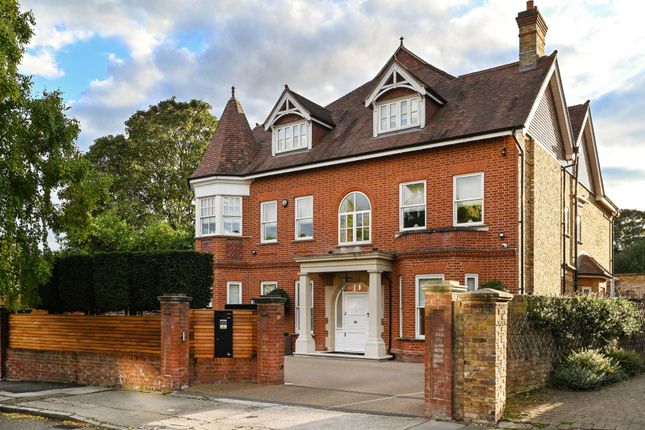 1, Westbury Road, London photo 3