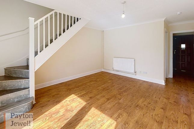 33 Pant Celydd, Port Talbot photo 4
