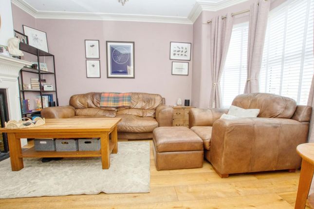 189, Manor Farm Road, Southampton photo 2