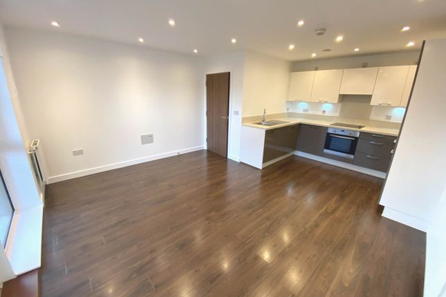 Brunel Court, Edgware photo 2