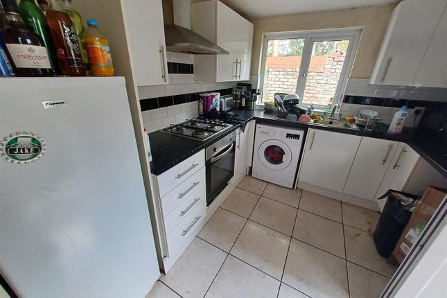 Thumbnail Property to rent in Cottrell Road, Roath, Cardiff