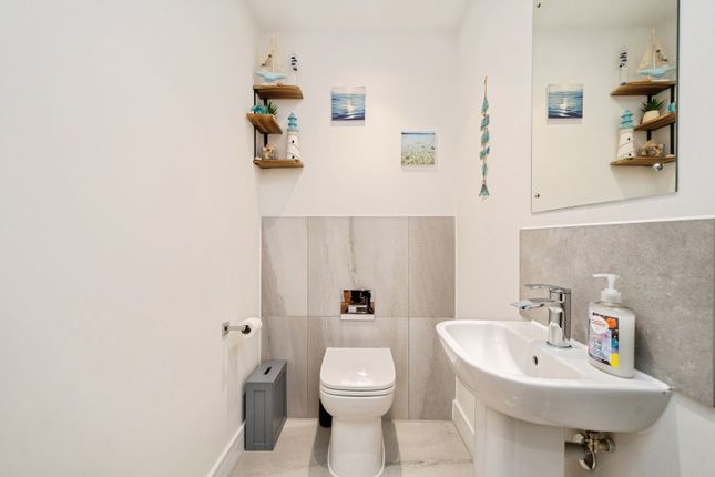 1, Mab Ha Broder, Helston photo 4