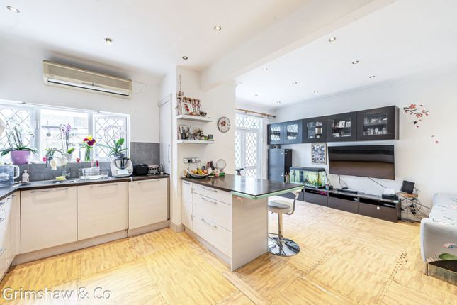 38, Cecil Road, West Acton photo 3