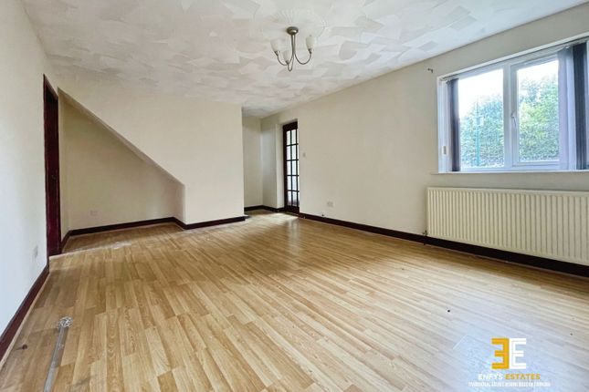 4, Llys Sambrook, Penmaenmawr photo 3
