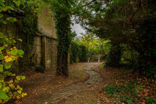 Bluebell Cottage, Gloucester Road, Bath photo 4