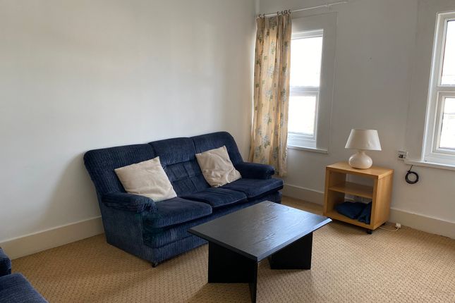 Flat to rent in The Green, Datchet