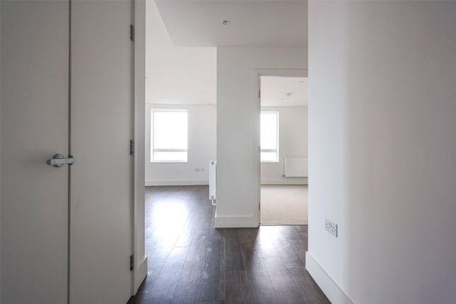 Flat for sale in North End Road, Wembley