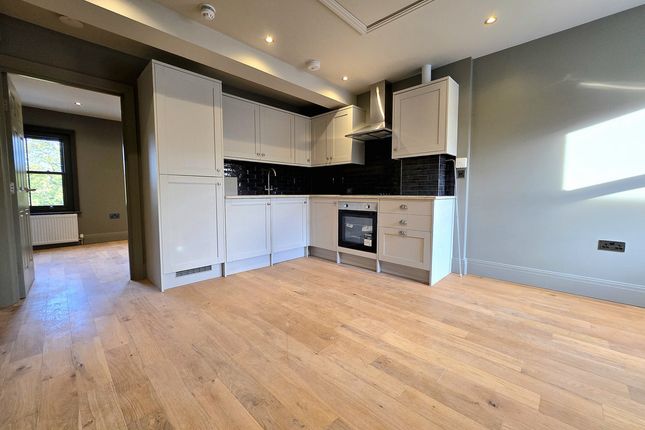 Flat B, 2, Royal Parade, Bromley photo 4
