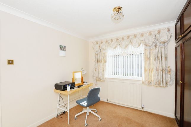 Bungalow for sale in Hawthorn Avenue, Waterthorpe, Sheffield, South Yorkshire