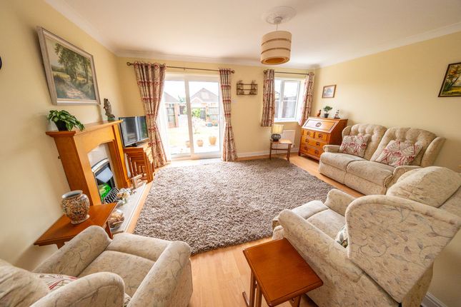 2 Fairfield, Hambledon Road, Denmead photo 4