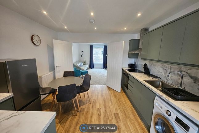 Thumbnail Flat to rent in Chapel Street, Camborne