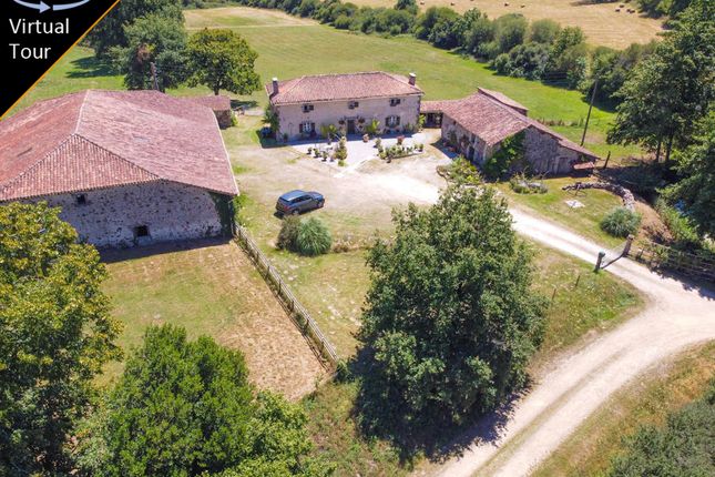 Thumbnail Equestrian property for sale in 16500, Brillac, Confolens-Sud, Confolens, Charente, Poitou-Charentes, France