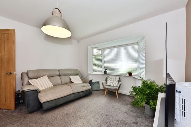 Masefield Road, South Yorkshire photo 3