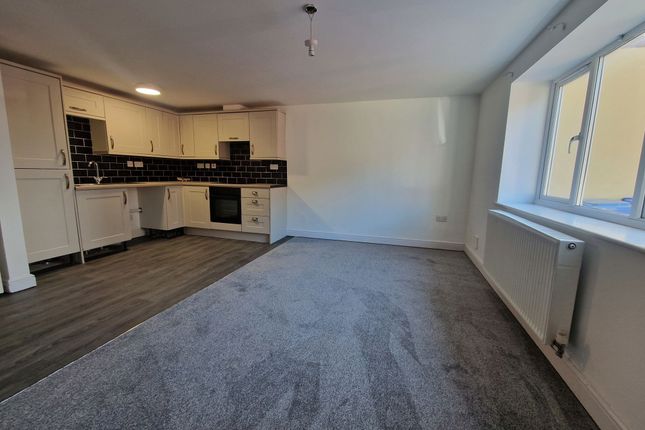 Flat 6 Logun Court, Gun Lane, Lowestoft photo 3