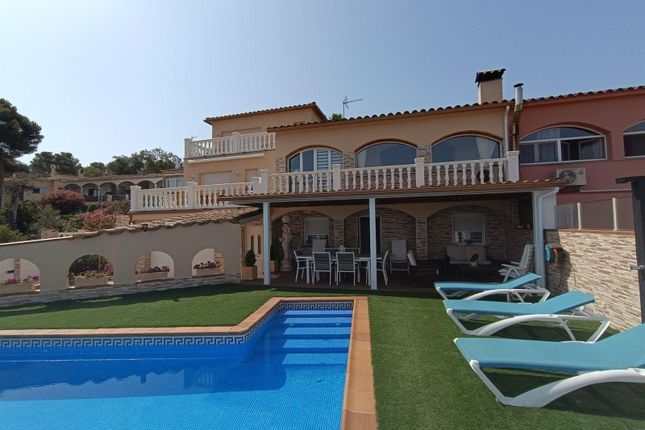 Villa for sale in Pals, Costa Brava, Catalonia