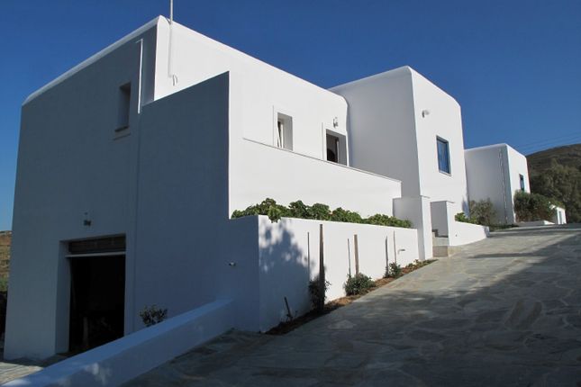 Villa for sale in Gavrio 845 01, Greece