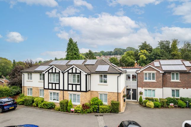 Thumbnail Flat for sale in Stafford Road, Caterham