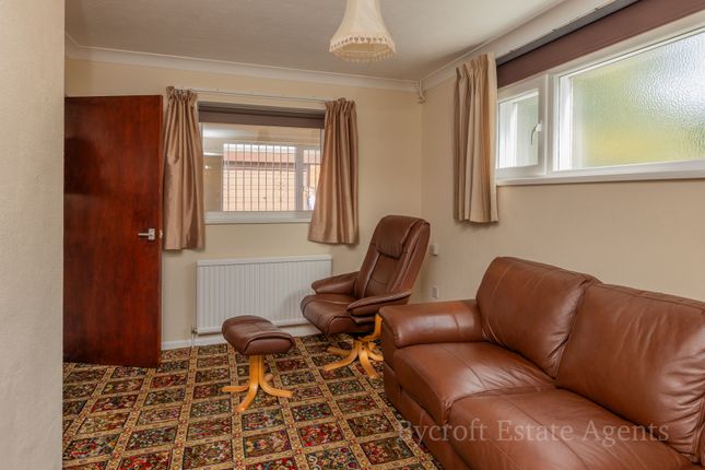 56, Repps Road, Great Yarmouth photo 5