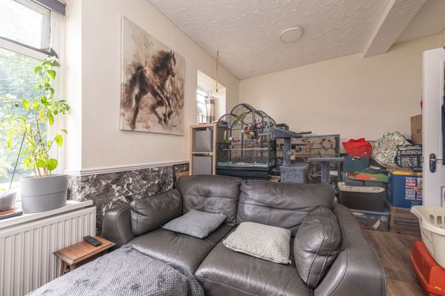 Flat 4 Gilead House, Gelderd Road, Leeds photo 3
