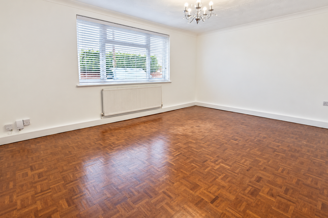 Mill Road, Aveley photo 2