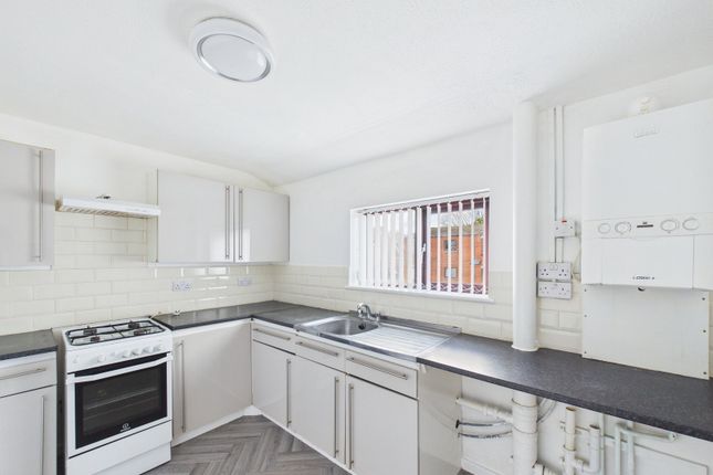 38, Runswick Avenue, Whitby photo 2