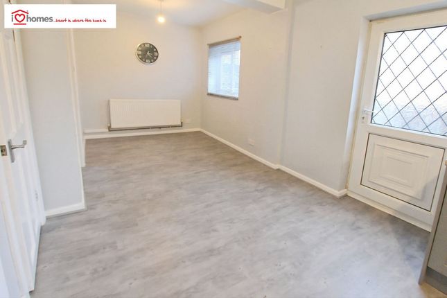 12, Grange Avenue, Walsall photo 4