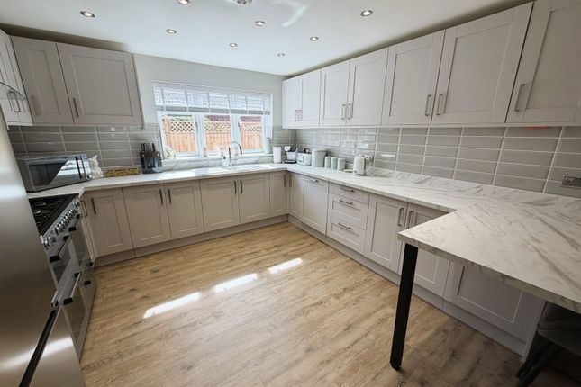 203, Smeeth Road, Wisbech photo 2