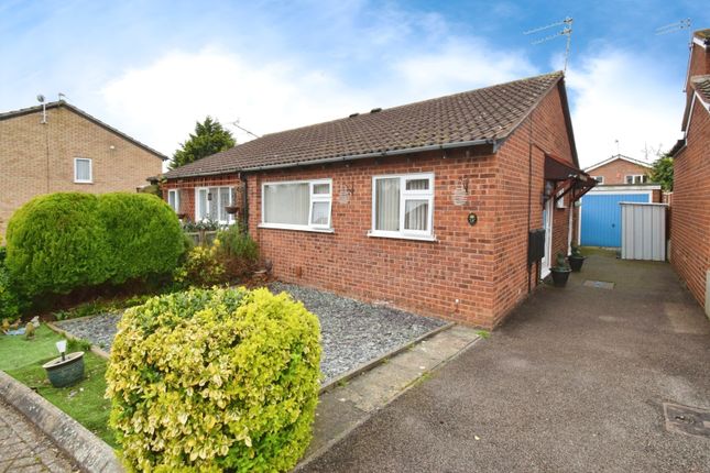 Thumbnail Bungalow for sale in Beacon Close, Leicester