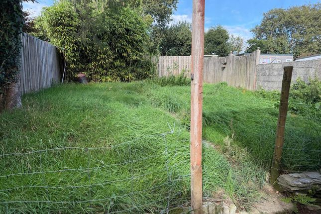 13, Southview Road, Par photo 3