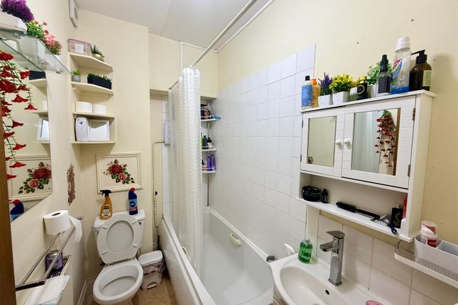 Flat 3, 19, Lipson Road, Plymouth photo 5