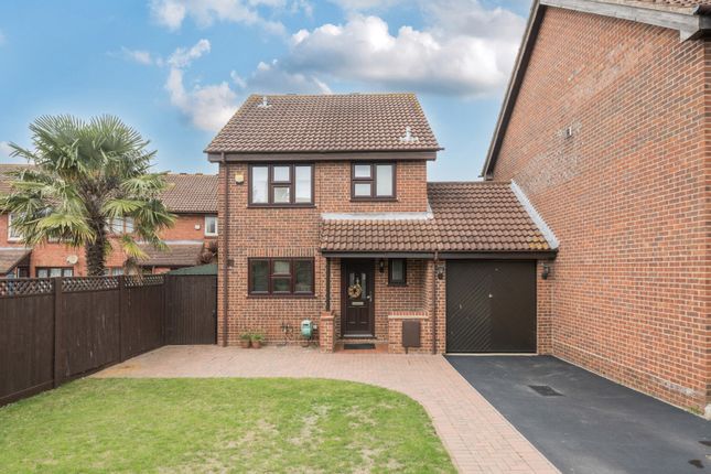 3-bed detached on 6, Chirk Close, Hayes, £575,000