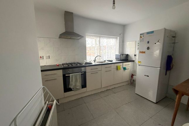 The Crossways, Hounslow photo 3