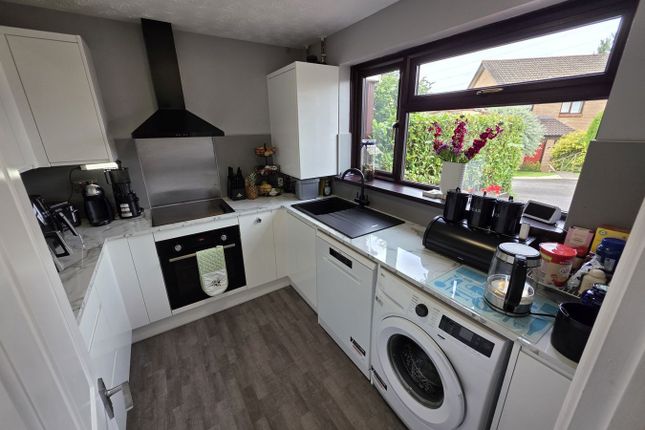 13, Briardene, Abergavenny photo 4