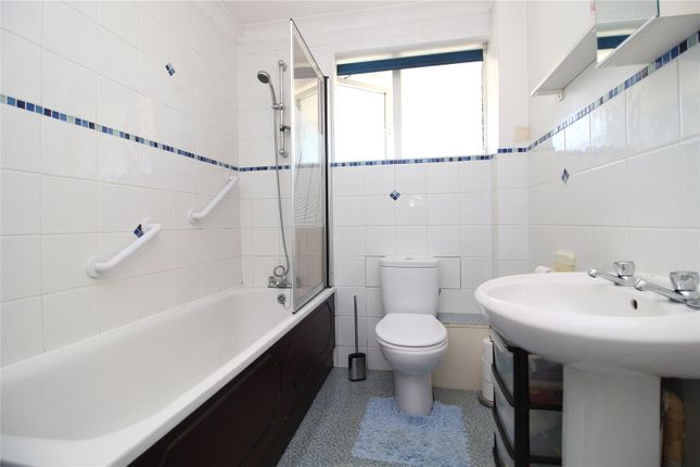21 Yew Tree Court,, Newlands Road, New Milton photo 4