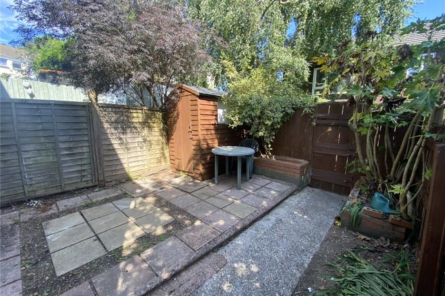 24, Walnut Way, Devon photo 2