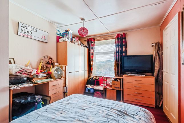 465, Cricklade Road, Wiltshire photo 4