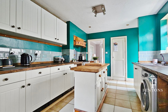 50, Walton Road, Frinton-on-Sea photo 3
